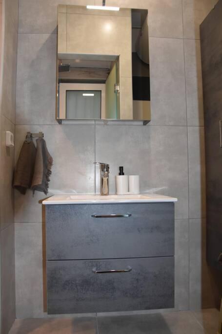 Modern Studio Next To The Sea! Porto Rafti Exterior foto