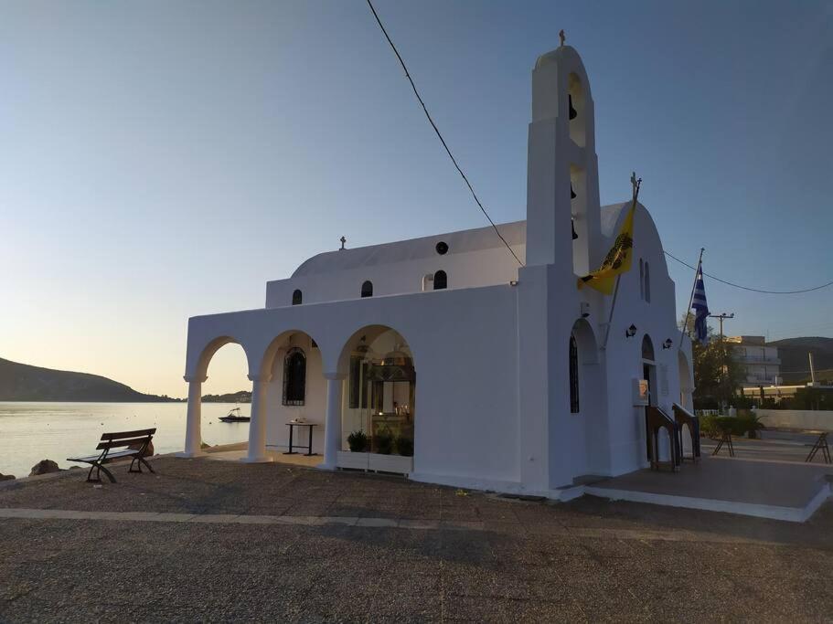 Modern Studio Next To The Sea! Porto Rafti Exterior foto